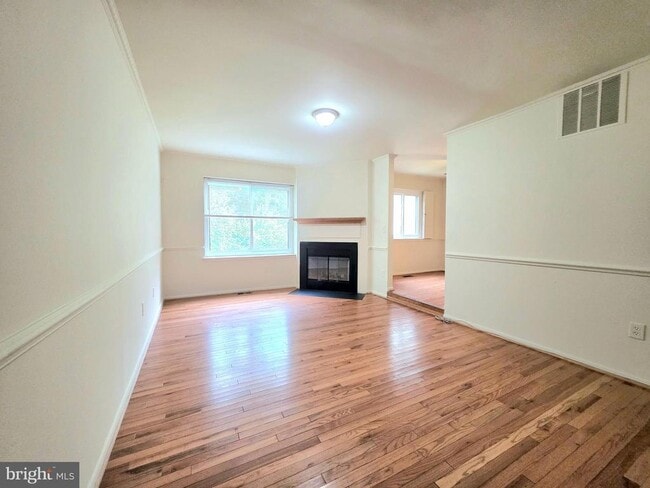 Building Photo - 5393 White Mane