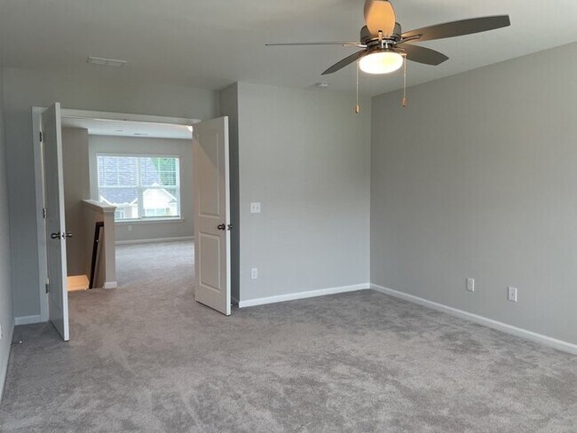 Building Photo - 2903 Siebold Dr