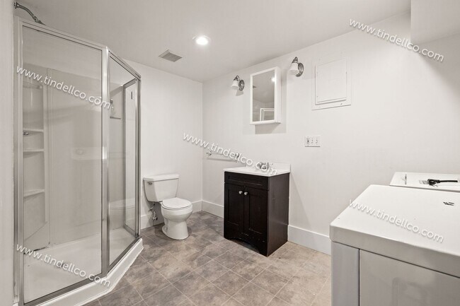 Building Photo - Modern Mediterranean 2 Bed/2 Bath with plenty of space - Pet Friendly!