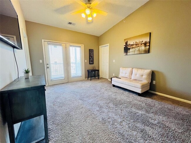 Building Photo - 2200 Classen Blvd