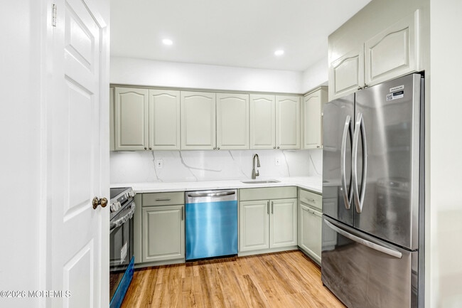 Building Photo - 720 Ocean Ave N