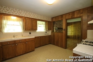 Building Photo - 2610 Kaiser Dr