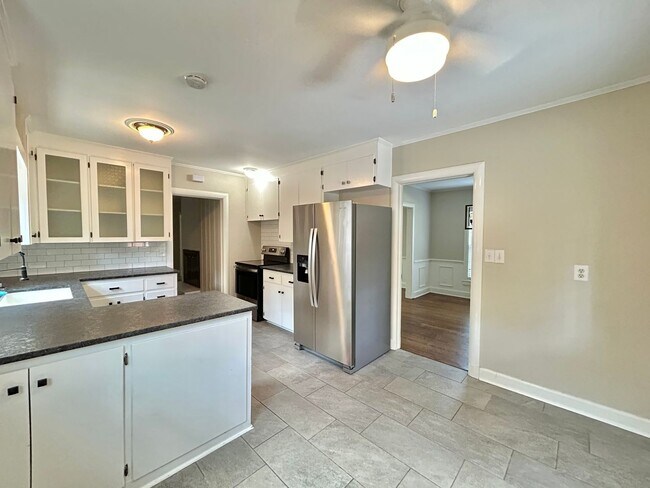 Building Photo - 766 Timber Ln