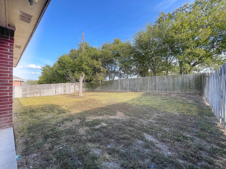 Building Photo - 3064 Palomino Trl