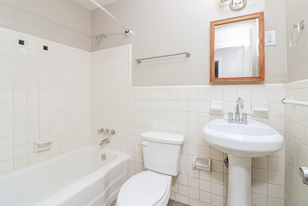 Building Photo - 3149 Beech Dr