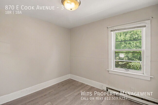 Building Photo - 870 Cook Ave E