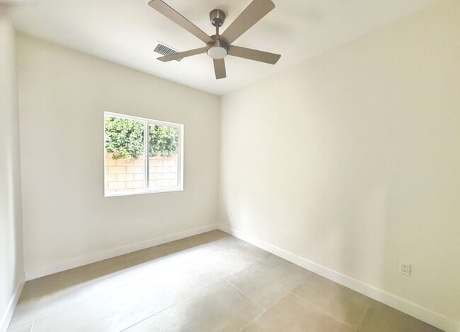 Building Photo - 30127-30127 Avenida Juarez