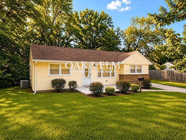 Building Photo - Welcome to this beautifully updated 4 bedrooms, 2 full bath, 1400 Square feet home