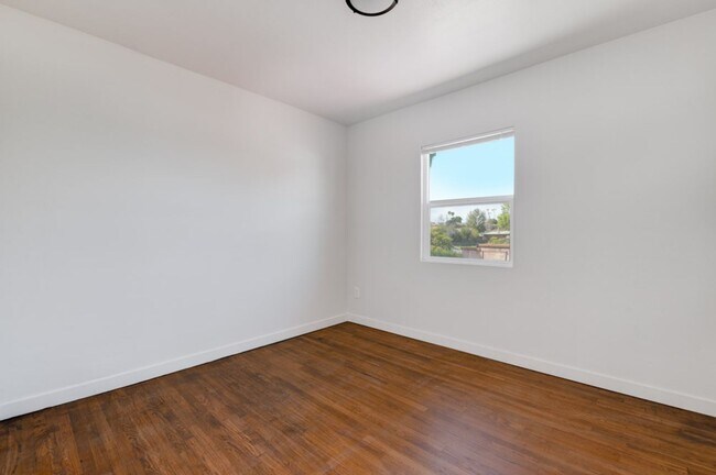 Building Photo - 4028 Casita Way