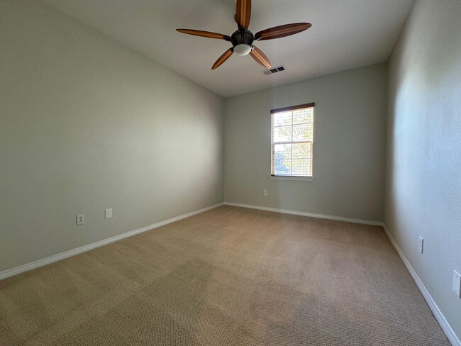 Building Photo - 3701 Pondera St