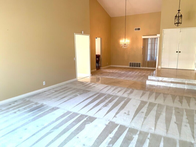 Building Photo - 18893 Santa Isadora St