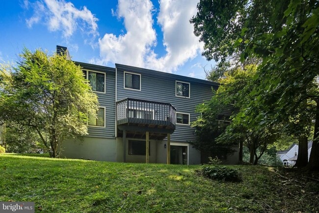 Building Photo - 6103 Triangle Dr