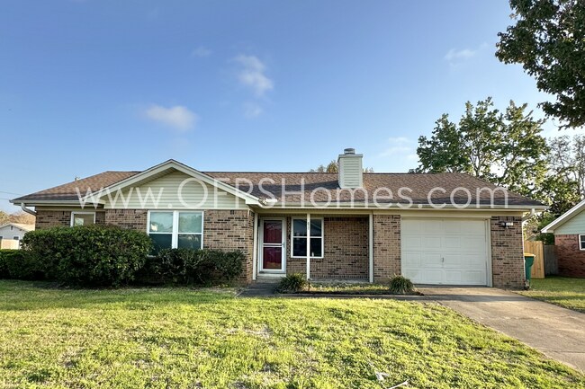 Building Photo - Move-in Special w/ Signed Lease by April 15