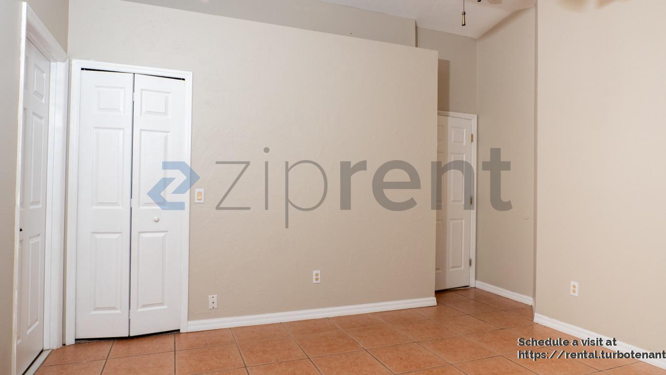 Building Photo - 3309 SW Frankford St