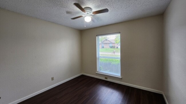 Building Photo - Lashley