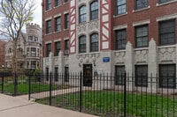 Building Photo - 2423 N Kedzie