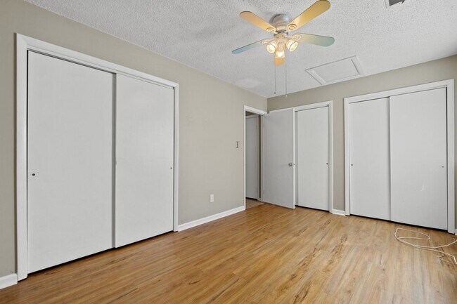 Building Photo - 4421 Smokey Lake Dr