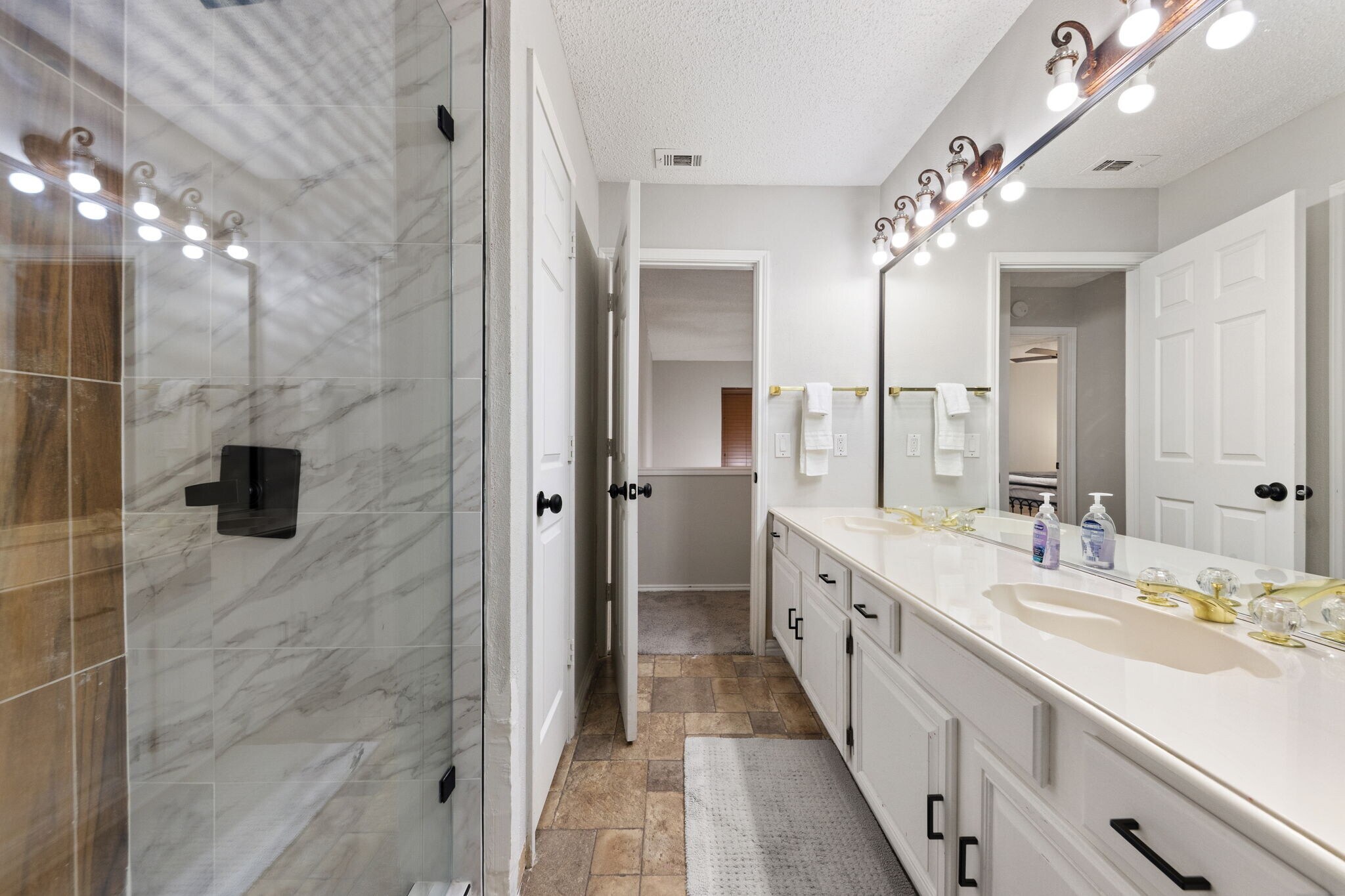 Building Photo - 509 Newberry St