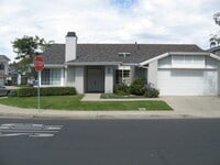 Building Photo - Glen Ellen Home