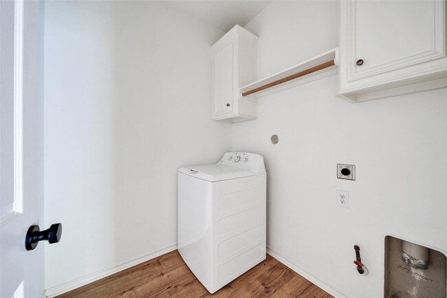 Building Photo - 15575 Kitty Hawk Dr