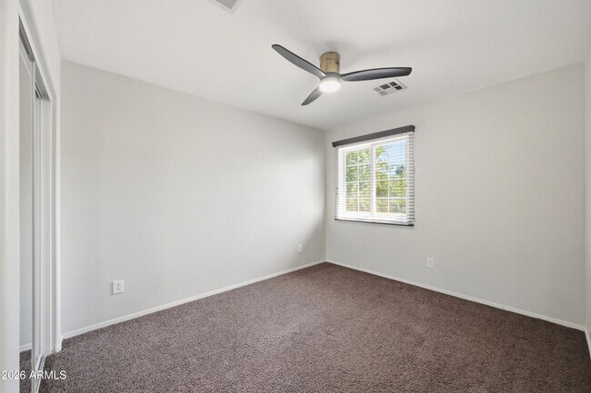 Building Photo - 2250 E Wayland Dr