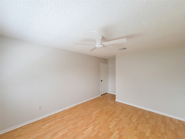 Building Photo - 14403 Cypress Branch Dr