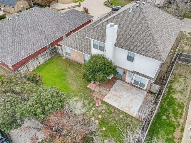 Building Photo - 8434 Golf Club Cir