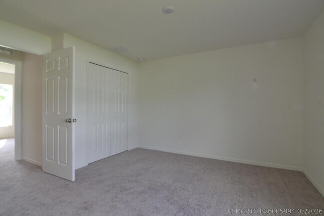Building Photo - 2266 SW Cameo Blvd