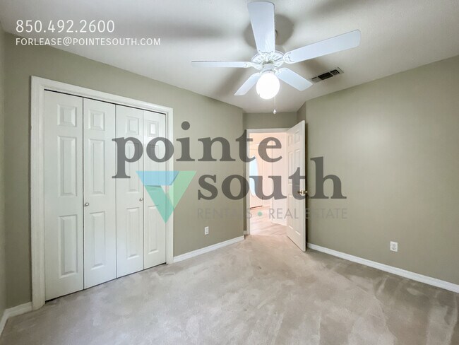 Building Photo - 5917 N Bay Point Dr