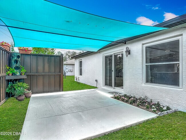 Building Photo - 14 Zollinger Pl