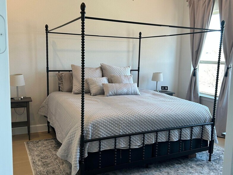 Building Photo - 4420 Murphy Ln