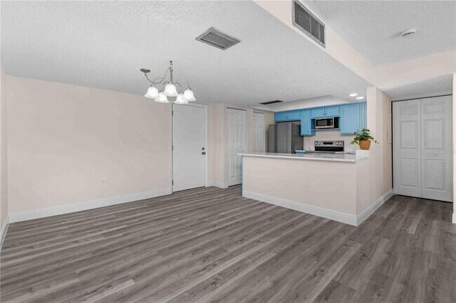 Building Photo - 500 Treasure Island Causeway