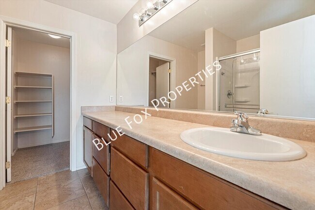 Building Photo - 8277 W Zlacket Dr