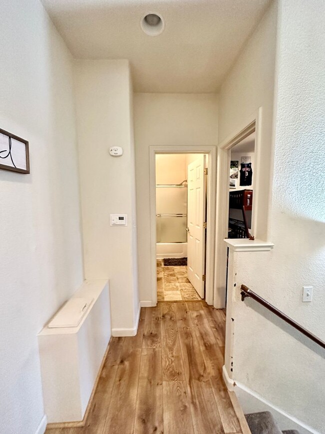 Building Photo - Davis - Centrally Located Home
