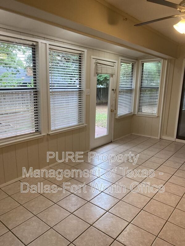 Building Photo - 4707 Burning Springs Dr