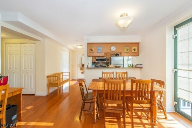 Building Photo - 7 Prospect St