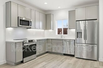 Building Photo - 6174 Dorothy Dr