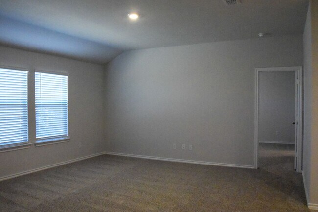 Building Photo - Beautiful 4/2/2 be the FIRST occupant!