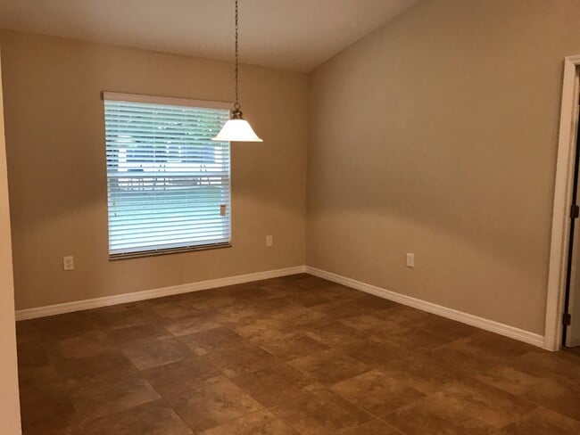 Building Photo - MOVE IN SPECIAL-Beautiful Energy Efficient 3/2 Home in St. Cloud