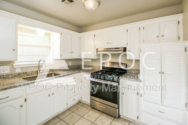 Building Photo - 5009 Brookdale Dr