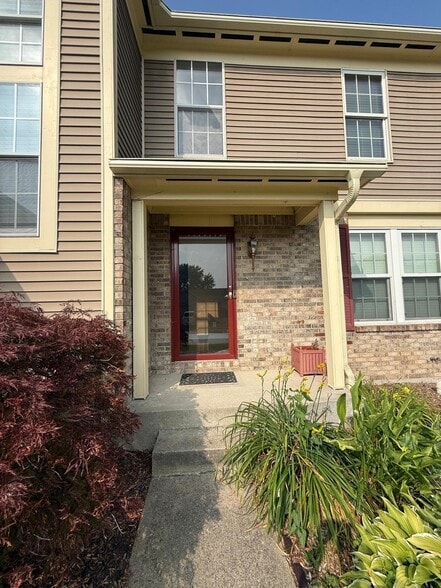 Building Photo - 7574 Allenwood Ct