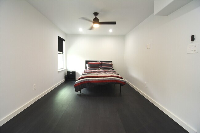 Building Photo - 2438 Walcott Ln