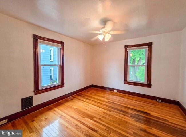 Building Photo - 8 N Virginia Ave