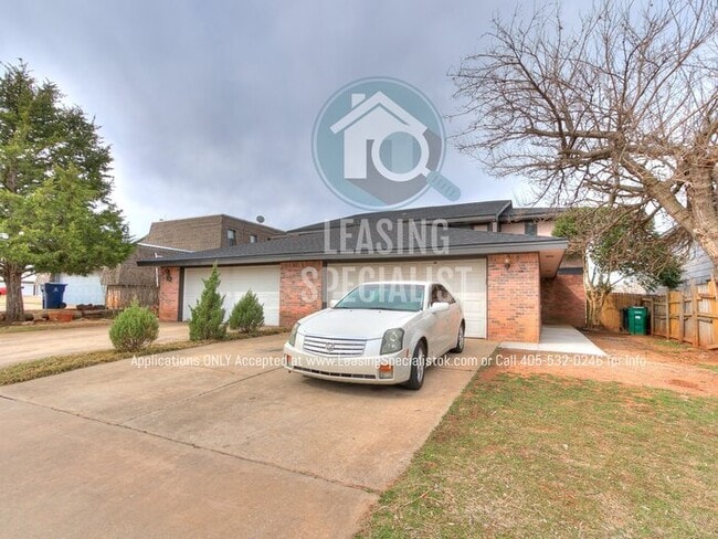 Building Photo - Spacious Updated 3 Bed 2 bath Home