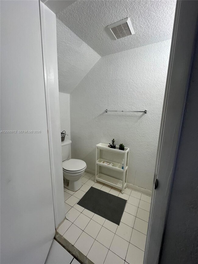 Building Photo - 171 Riviera Cir