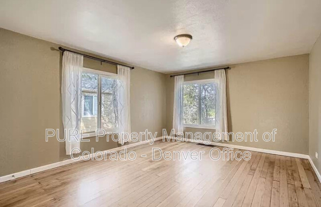 Building Photo - 925 Harlan St