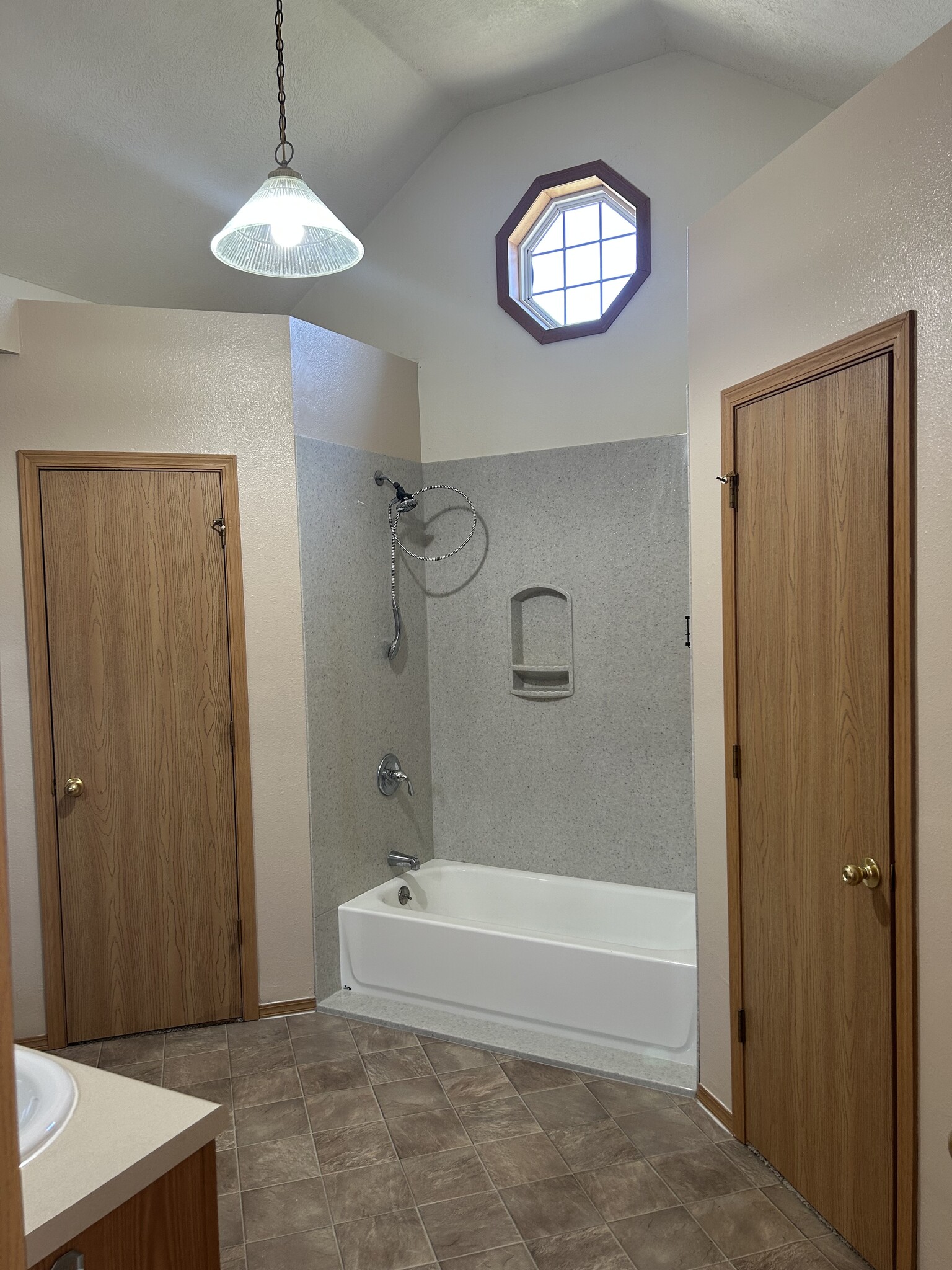 Building Photo - 3830 S Keystone Ave