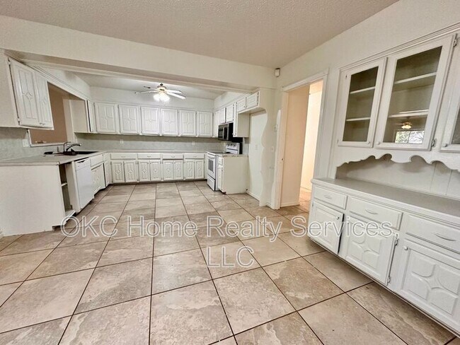 Building Photo - 9817 Grimsbey Ct