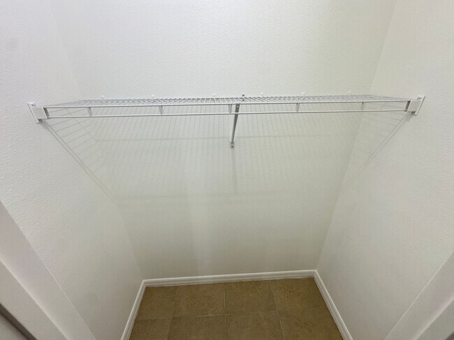 Building Photo - Beautiful 4 Bedroom 2 Bathroom Home in Bartow!