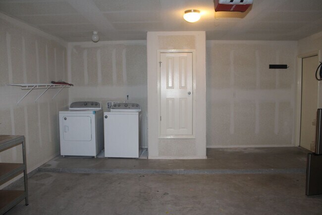 Building Photo - 12928 Hueco Pit Dr